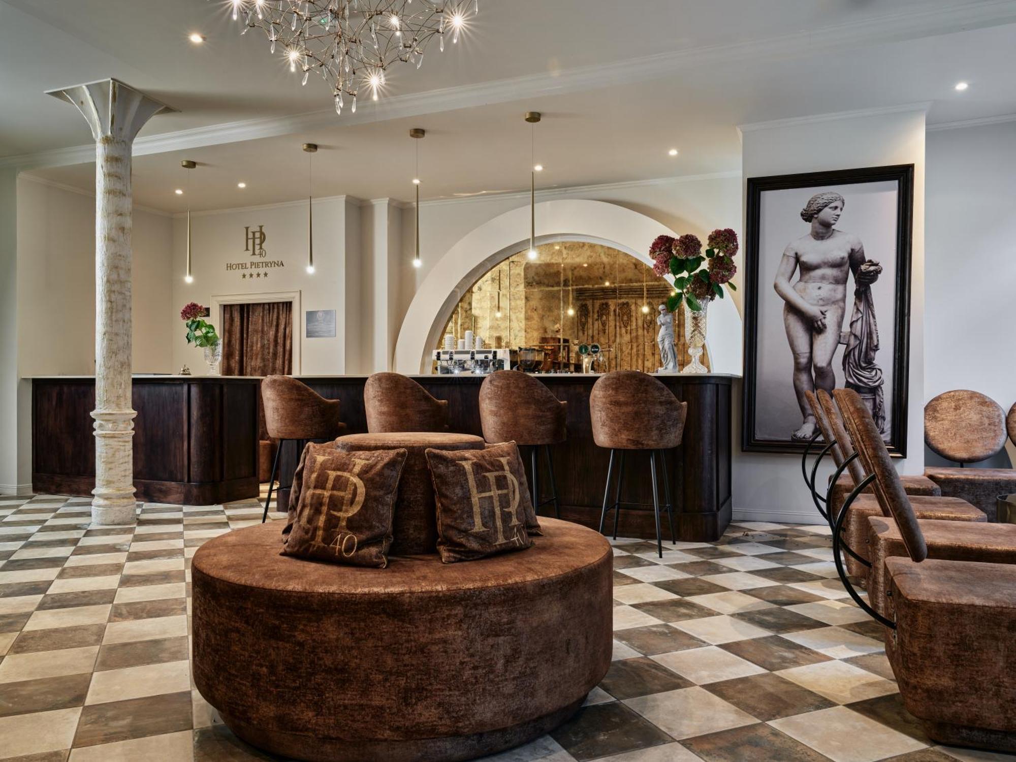 Hotel Pietryna วูดช์ ภายนอก รูปภาพ